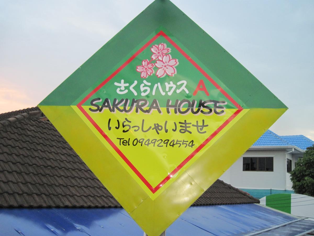 Sakura House Vandrarhem Chiang Mai Exteriör bild